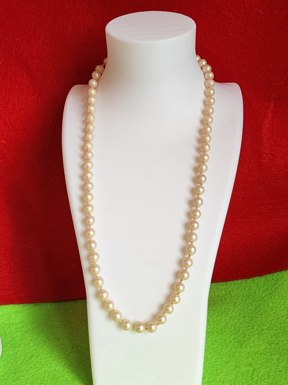 Classic Cream Faux Pearl Necklace - Elegant Women's Jewelry